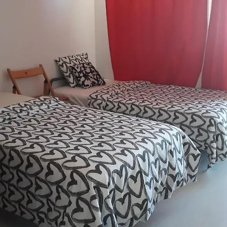 Shared Bedroom Fully Furnished, Central Guest house *